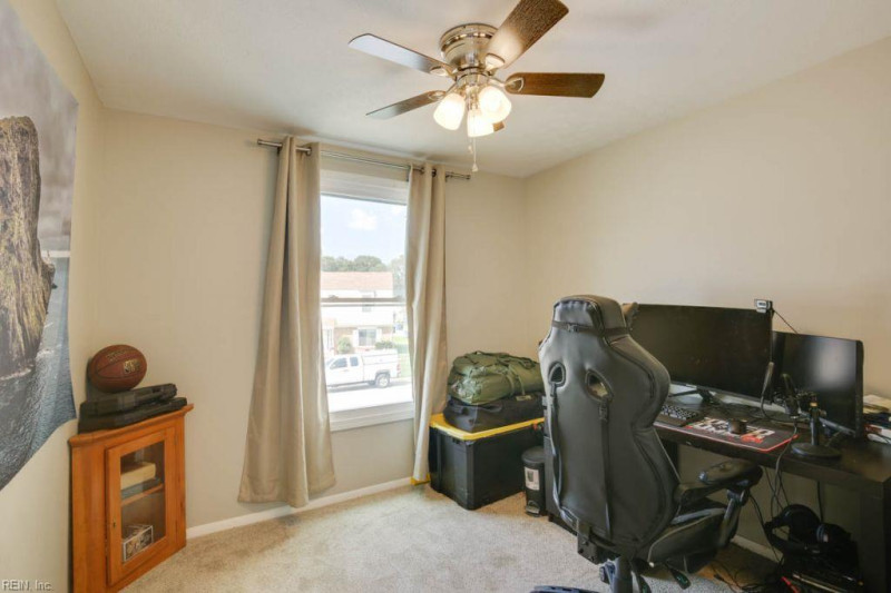 Photo 17 of 23 residential for sale in Virginia Beach virginia