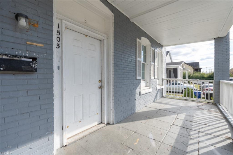 Photo 4 of 5 residential for sale in Portsmouth virginia