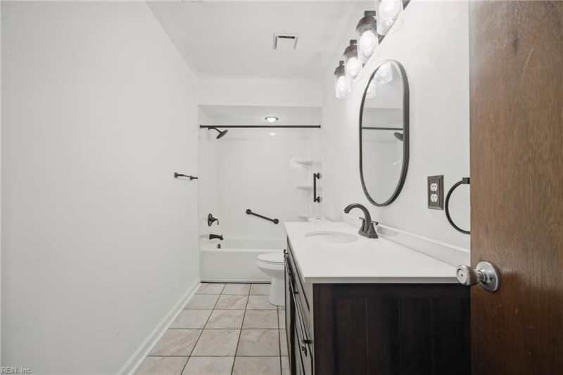 Photo 17 of 41 residential for sale in Chesapeake virginia Photo 17 of 41 residential for sale in Chesapeake virginia