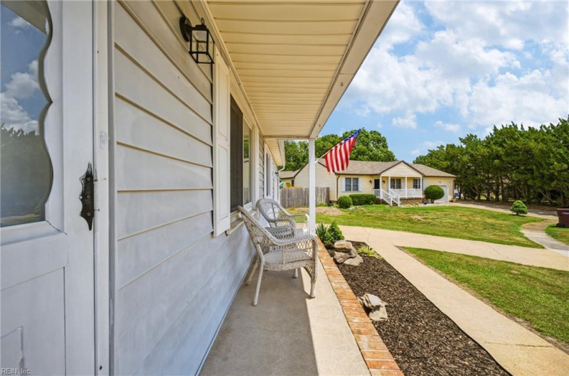 Photo 4 of 41 residential for sale in Chesapeake virginia Photo 4 of 41 residential for sale in Chesapeake virginia