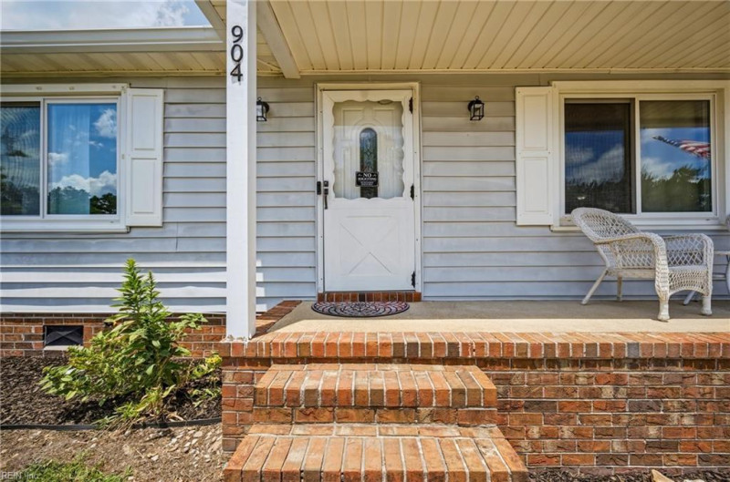 Photo 5 of 41 residential for sale in Chesapeake virginia Photo 5 of 41 residential for sale in Chesapeake virginia