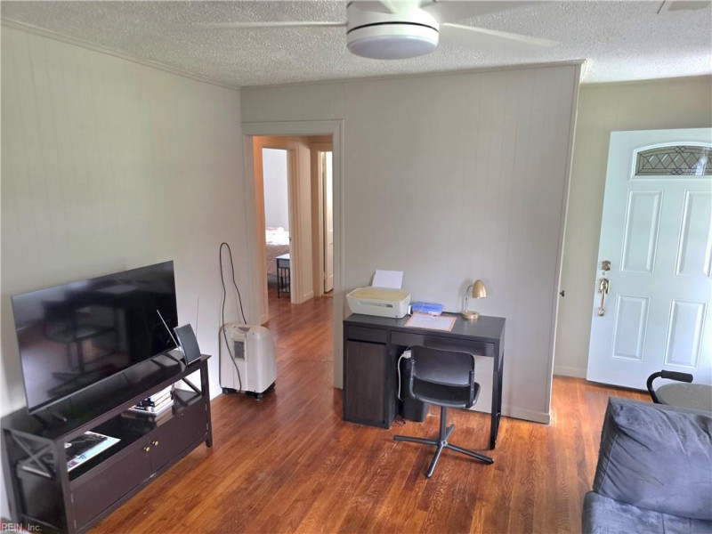 Photo 4 of 9 residential for sale in Norfolk virginia Photo 4 of 9 residential for sale in Norfolk virginia