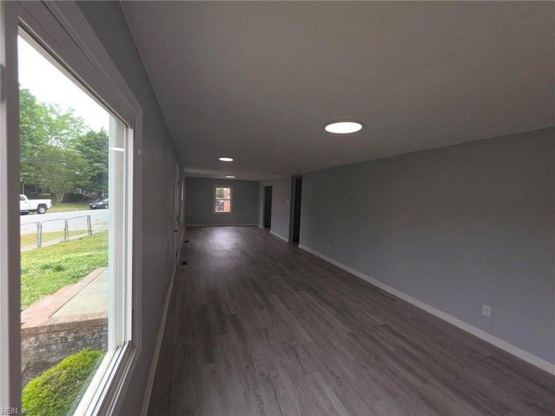 Photo 13 of 25 residential for sale in Portsmouth virginia