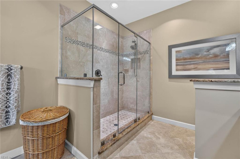 Photo 23 of 43 residential for sale in Virginia Beach virginia
