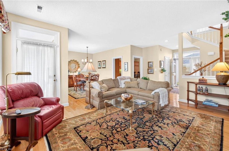 Photo 6 of 43 residential for sale in Virginia Beach virginia