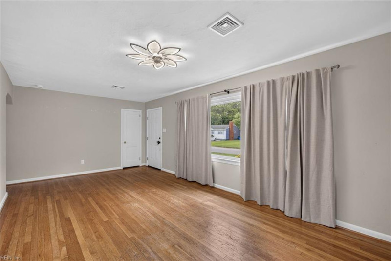 Photo 3 of 30 residential for sale in Norfolk virginia Photo 3 of 30 residential for sale in Norfolk virginia