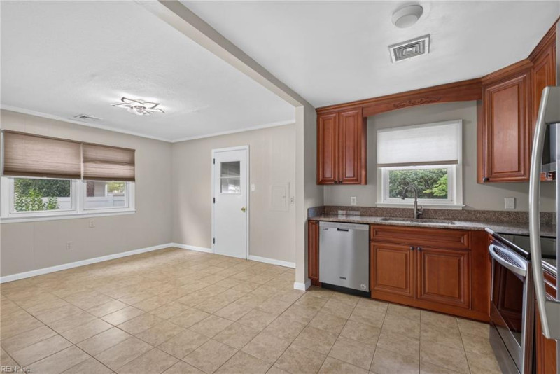 Photo 6 of 30 residential for sale in Norfolk virginia Photo 6 of 30 residential for sale in Norfolk virginia