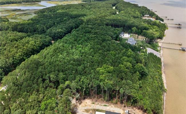1129 Lawnes Neck Drive, Isle of Wight County, VA 23430