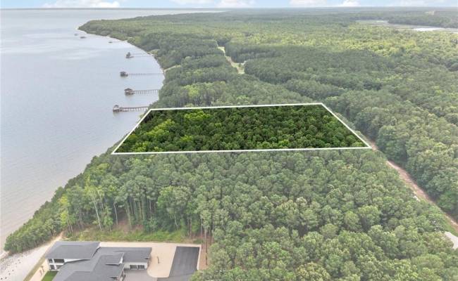 1129 Lawnes Neck Drive, Isle of Wight County, VA 23430