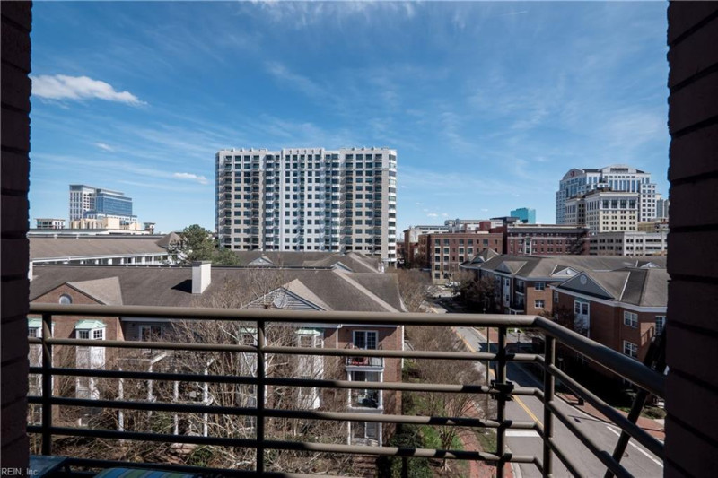 Photo 13 of 42 residential for sale in Norfolk virginia