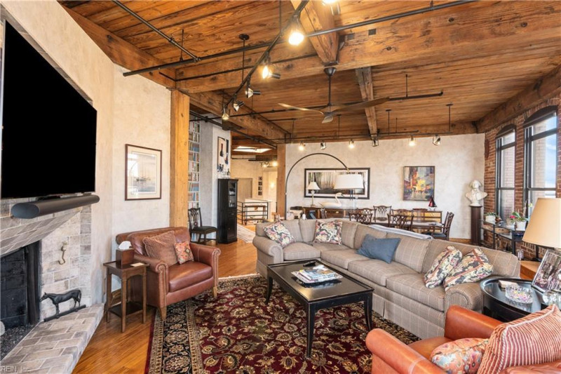 Photo 16 of 42 residential for sale in Norfolk virginia
