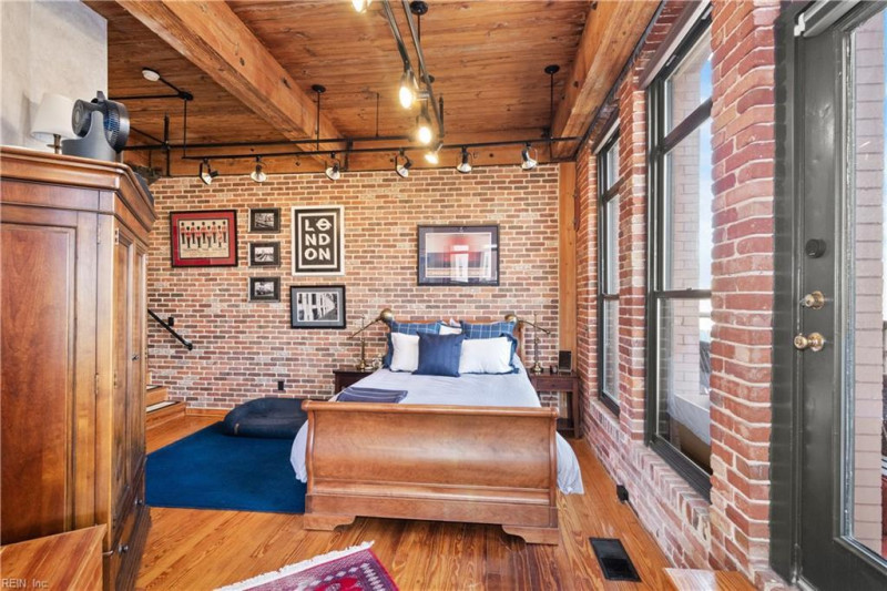Photo 31 of 42 residential for sale in Norfolk virginia