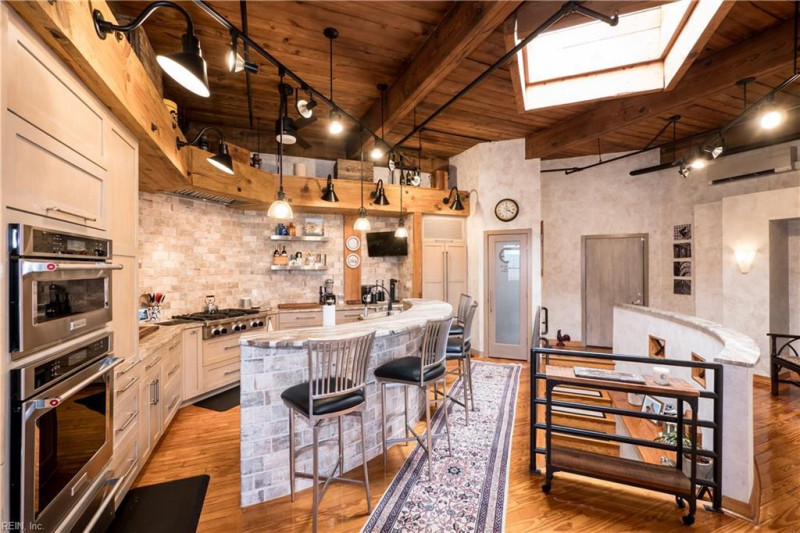 Photo 4 of 42 residential for sale in Norfolk virginia