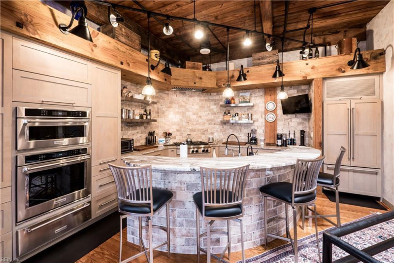 Photo 5 of 42 residential for sale in Norfolk virginia
