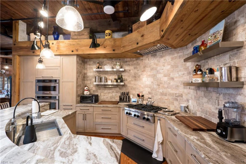 Photo 7 of 42 residential for sale in Norfolk virginia