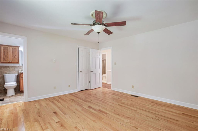 Photo 12 of 41 rental for rent in Gloucester County virginia