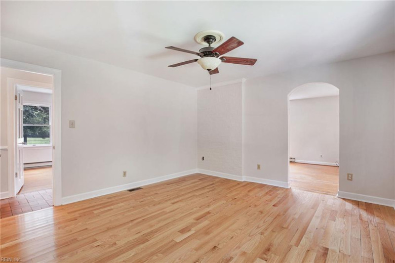 Photo 13 of 41 rental for rent in Gloucester County virginia