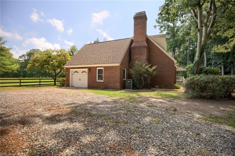 Photo 29 of 41 rental for rent in Gloucester County virginia