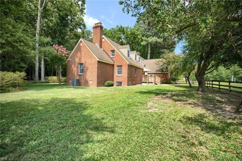 Photo 30 of 41 rental for rent in Gloucester County virginia