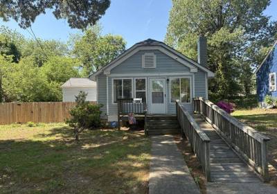 233 Pine Avenue, Newport News, VA 23607