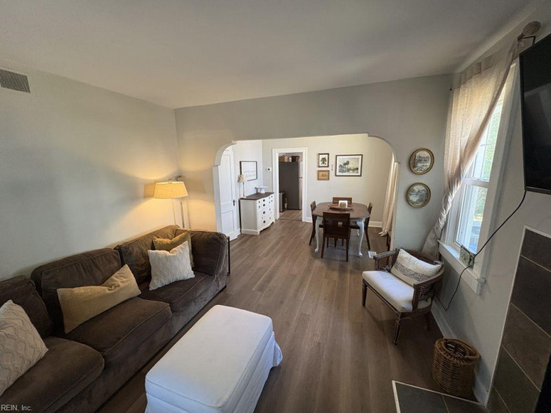 Photo 3 of 10 residential for sale in Newport News virginia Photo 3 of 10 residential for sale in Newport News virginia