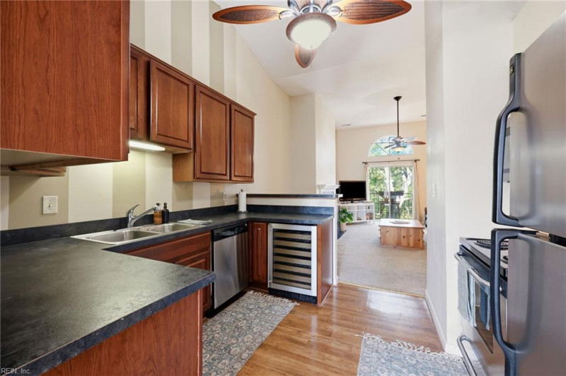 Photo 10 of 41 residential for sale in Norfolk virginia