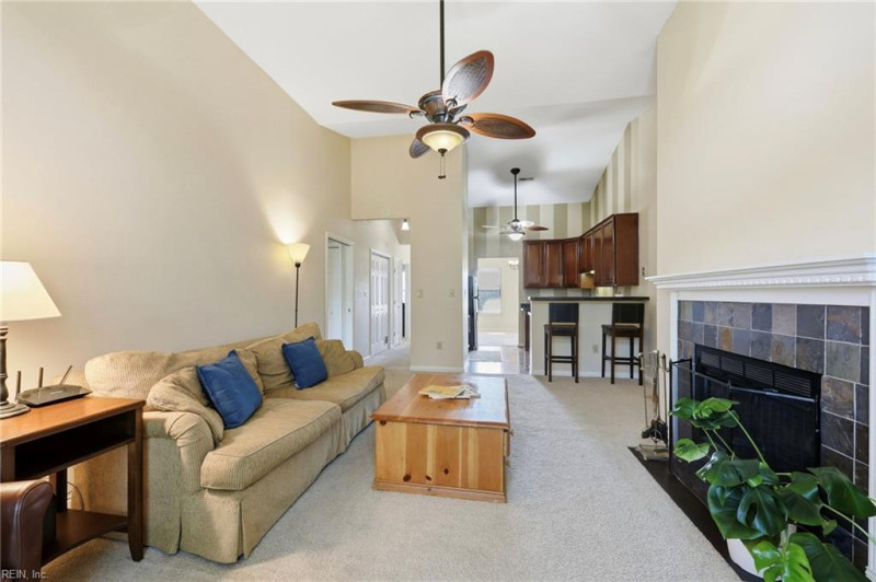 Photo 13 of 41 residential for sale in Norfolk virginia
