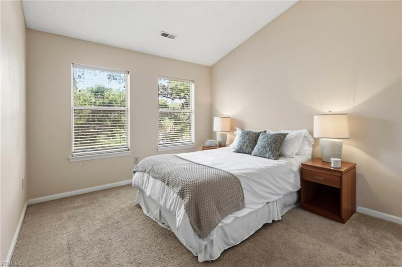 Photo 18 of 41 residential for sale in Norfolk virginia
