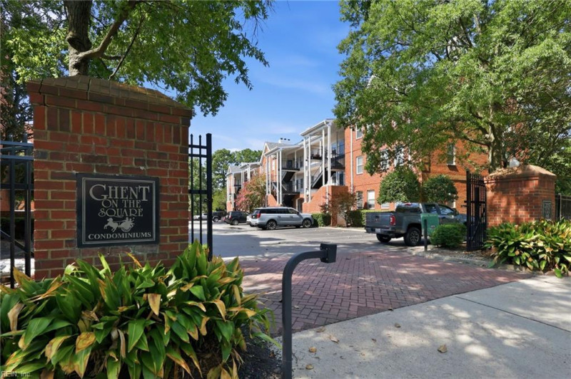 Photo 28 of 41 residential for sale in Norfolk virginia