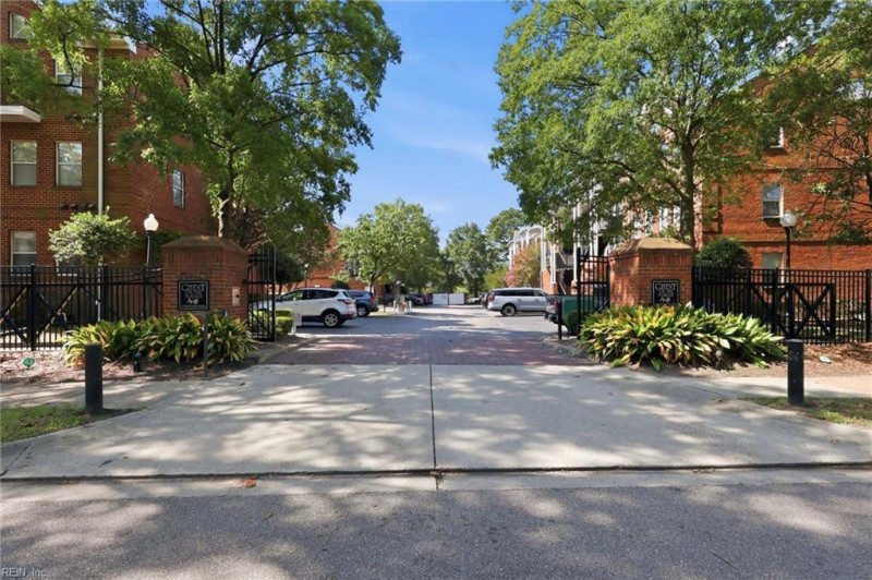 Photo 29 of 41 residential for sale in Norfolk virginia