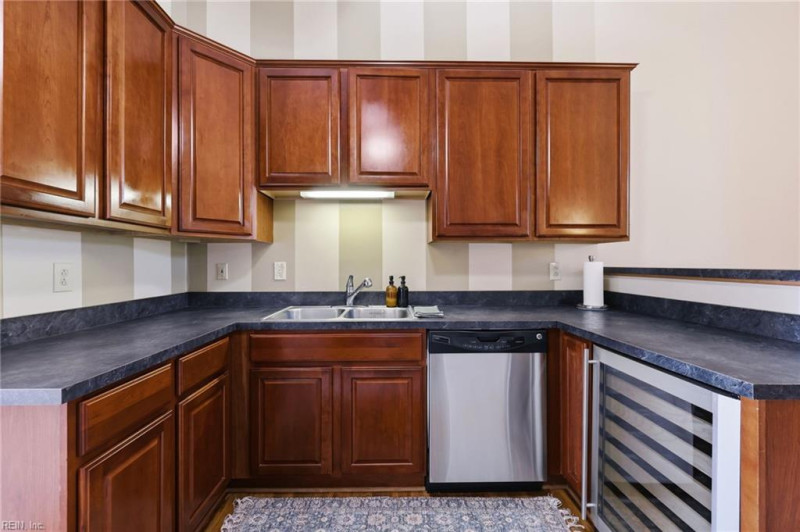 Photo 7 of 41 residential for sale in Norfolk virginia
