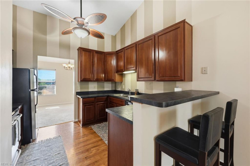 Photo 9 of 41 residential for sale in Norfolk virginia