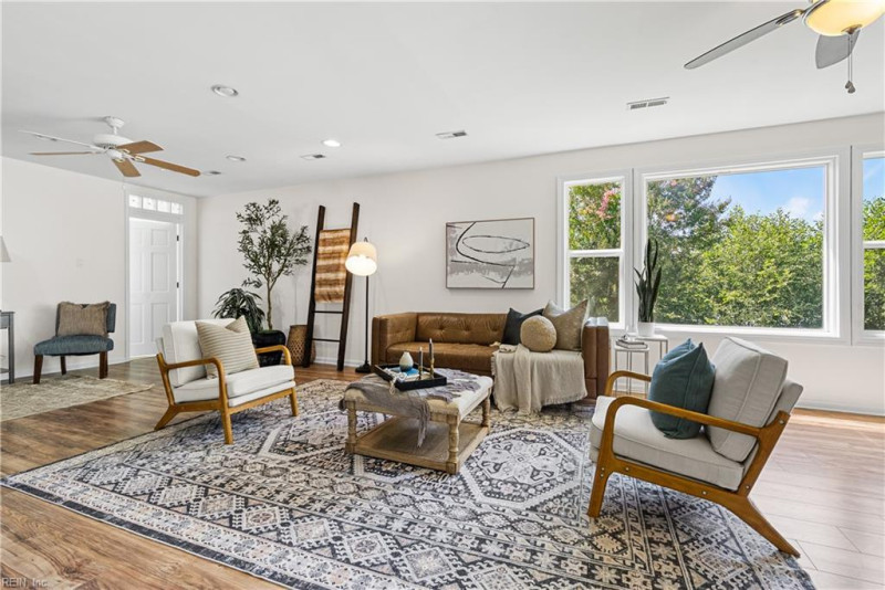 Photo 17 of 41 residential for sale in Virginia Beach virginia