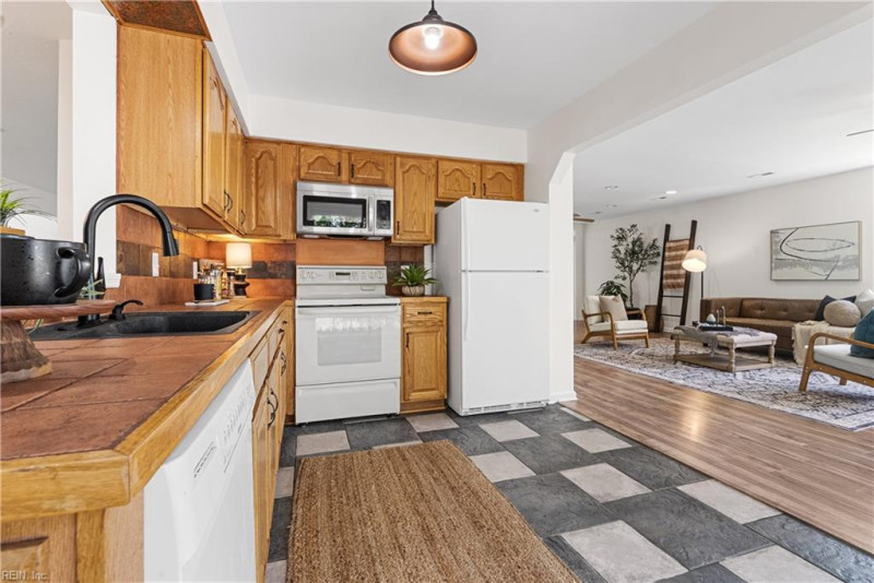 Photo 19 of 41 residential for sale in Virginia Beach virginia