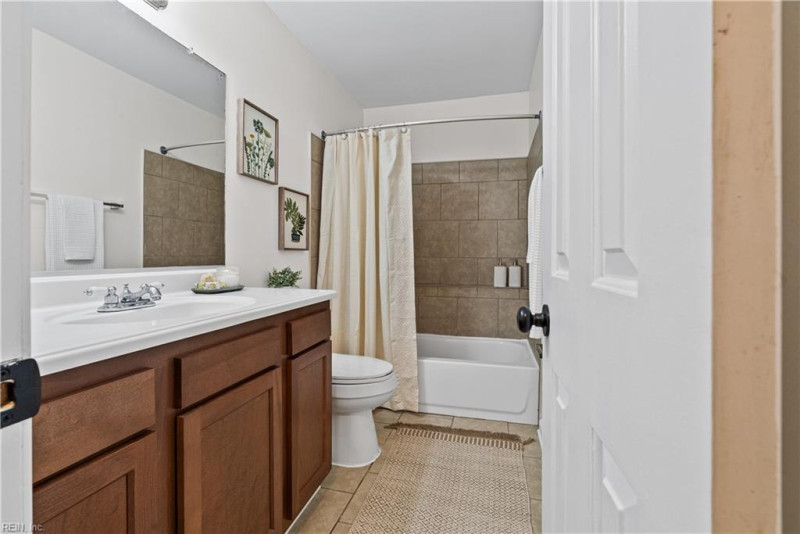 Photo 23 of 41 residential for sale in Virginia Beach virginia