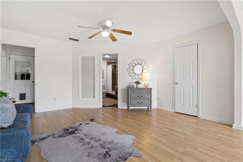 Photo 27 of 41 residential for sale in Virginia Beach virginia