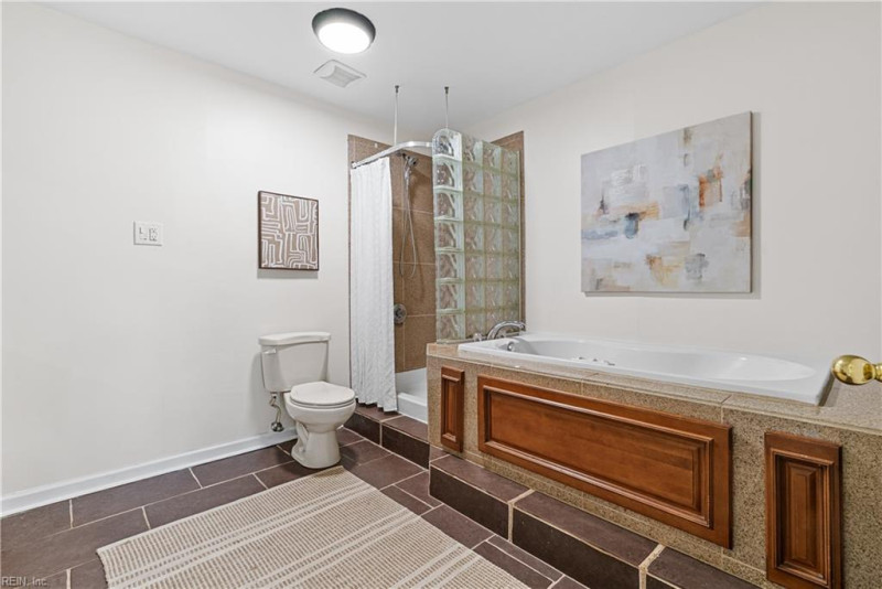 Photo 33 of 41 residential for sale in Virginia Beach virginia