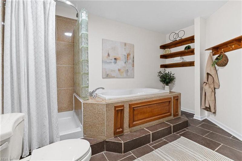 Photo 35 of 41 residential for sale in Virginia Beach virginia