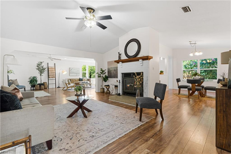 Photo 7 of 41 residential for sale in Virginia Beach virginia
