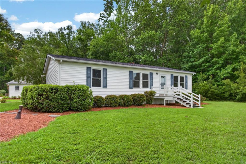 Photo 14 of 50 residential for sale in Virginia Beach virginia