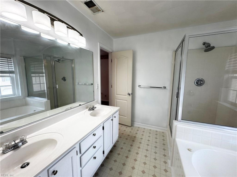 Photo 32 of 48 residential for sale in Virginia Beach virginia