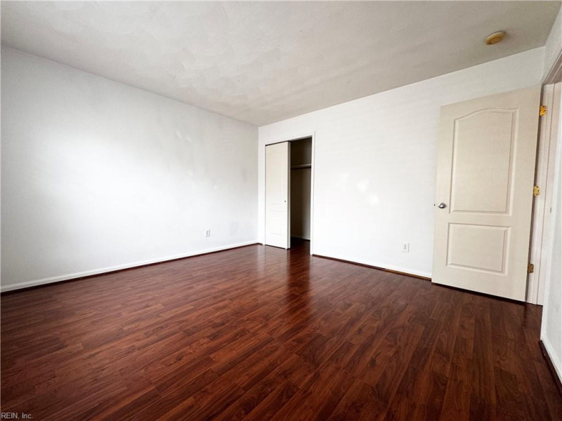 Photo 35 of 48 residential for sale in Virginia Beach virginia