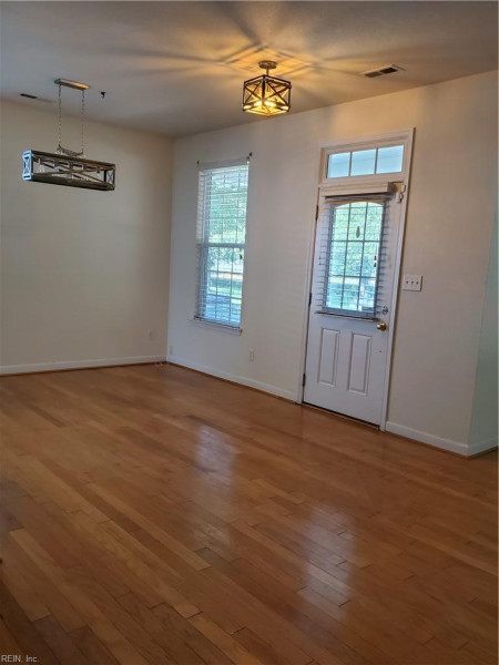 Photo 4 of 10 rental for rent in Portsmouth virginia