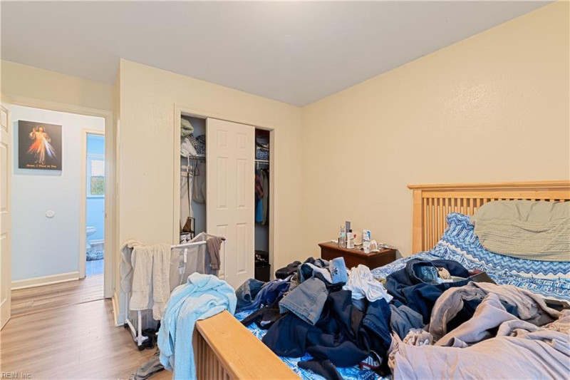 Photo 20 of 42 residential for sale in Chesapeake virginia