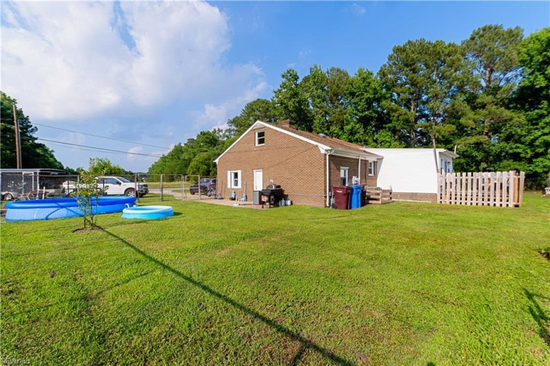 Photo 37 of 42 residential for sale in Chesapeake virginia