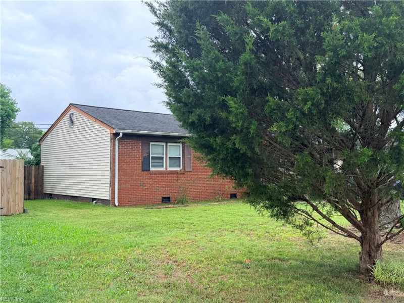 Photo 7 of 8 residential for sale in Virginia Beach virginia Photo 7 of 8 residential for sale in Virginia Beach virginia