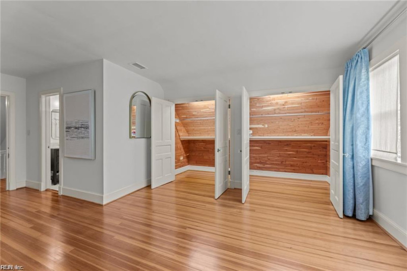 Photo 37 of 50 residential for sale in Norfolk virginia