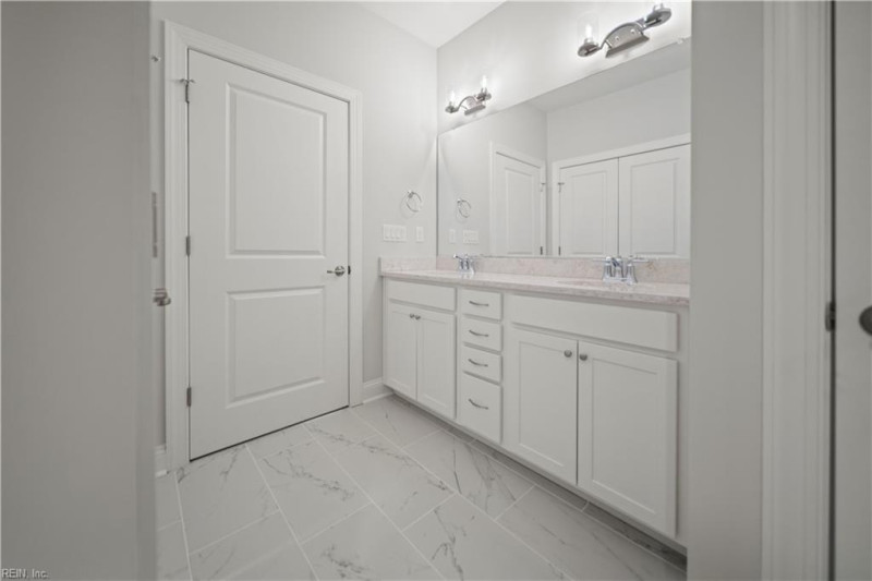 Photo 23 of 38 residential for sale in Chesapeake virginia