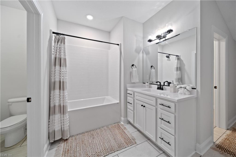 Photo 32 of 38 residential for sale in Chesapeake virginia