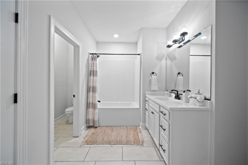 Photo 33 of 38 residential for sale in Chesapeake virginia